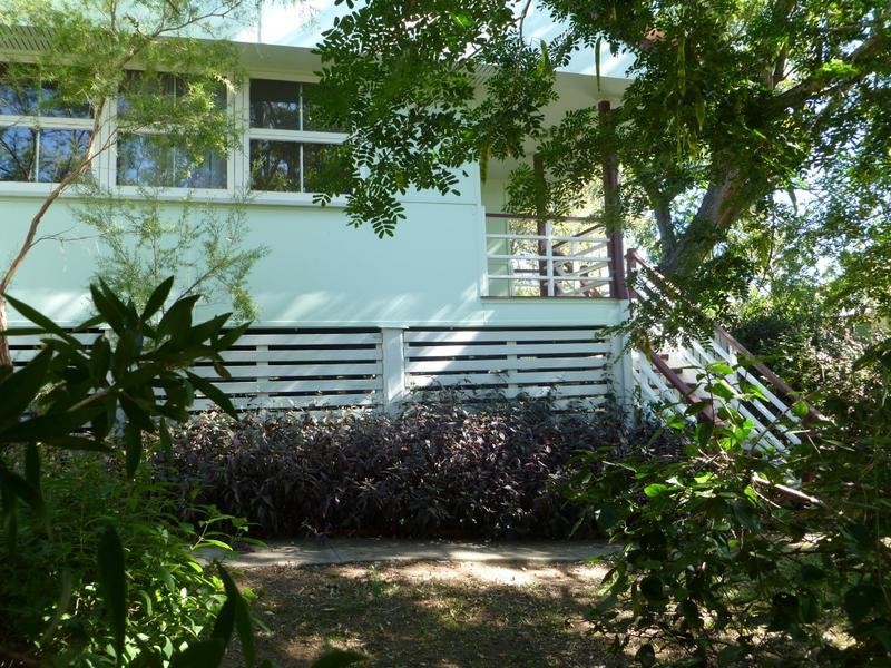 32 Flinders Drive, Leichhardt QLD 4305