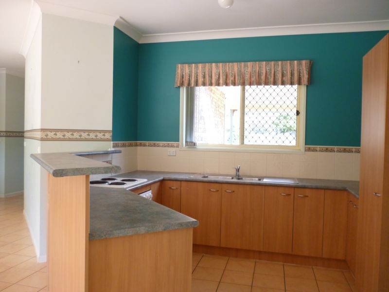 124 Willowtree Drive, Flinders View QLD 4305
