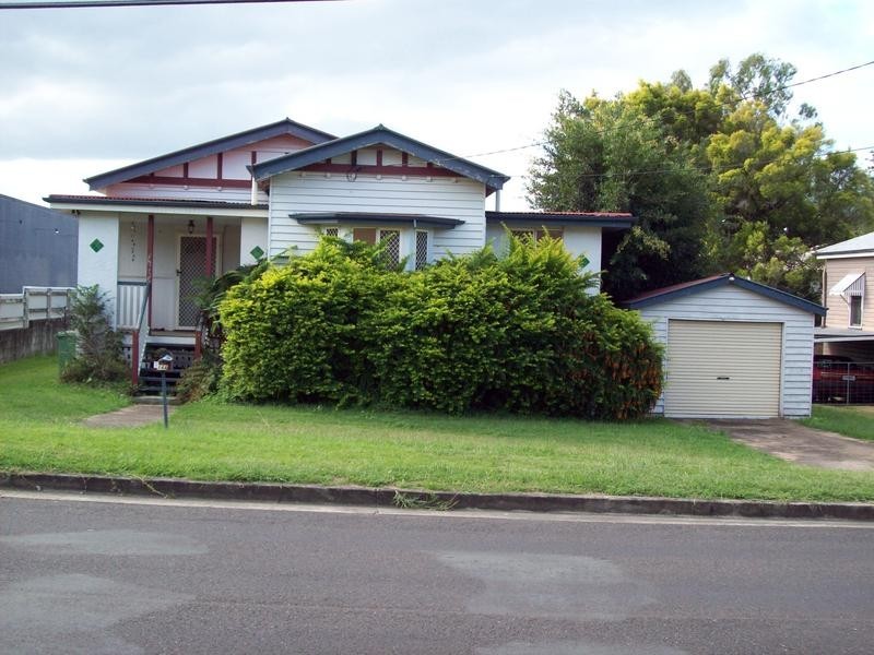 14a Clifton Street, Booval QLD 4304