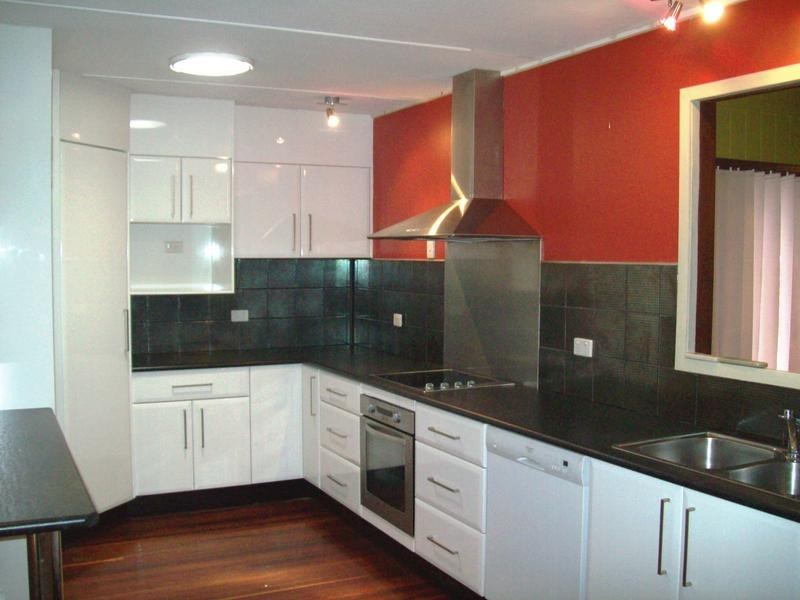 98 Holdsworth Road, North Ipswich QLD 4305