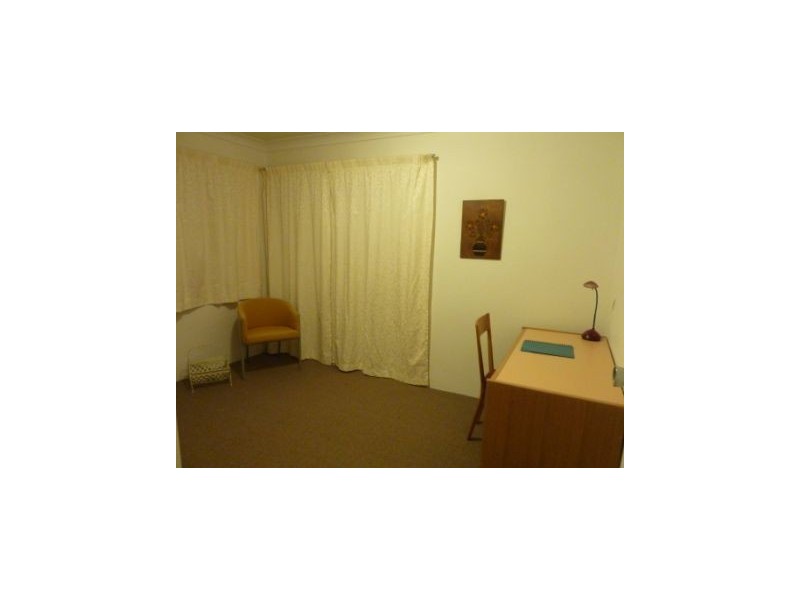 4/3 Pine Street, North Ipswich QLD 4305