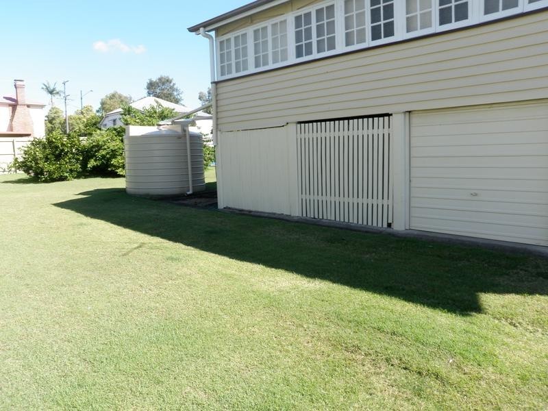 9 Bostock Street, Newtown QLD 4305