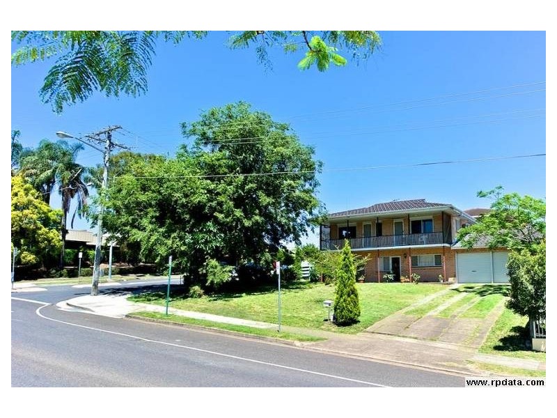 33 Thorn Street, Ipswich QLD 4305