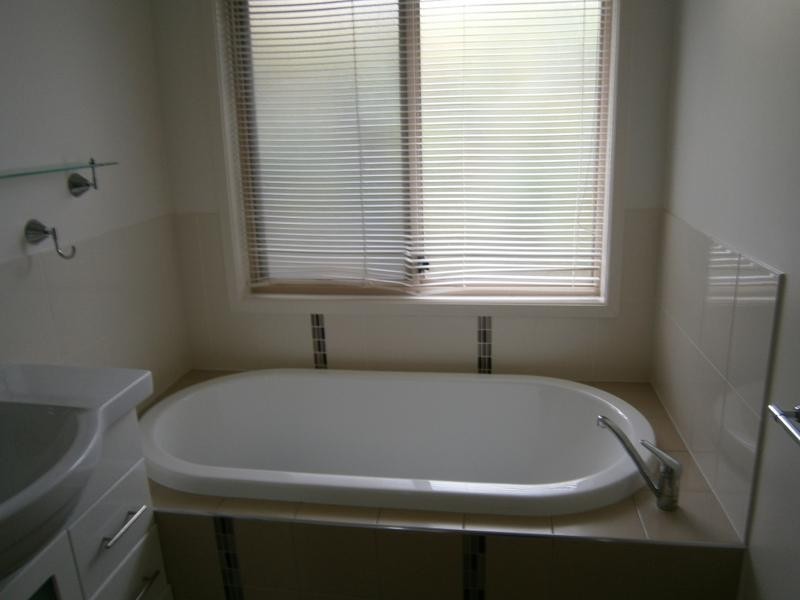 34 Highmead Drive, Brassall QLD 4305