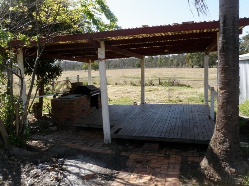 86 Stafford Street, Silkstone QLD 4304
