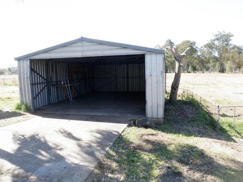 86 Stafford Street, Silkstone QLD 4304