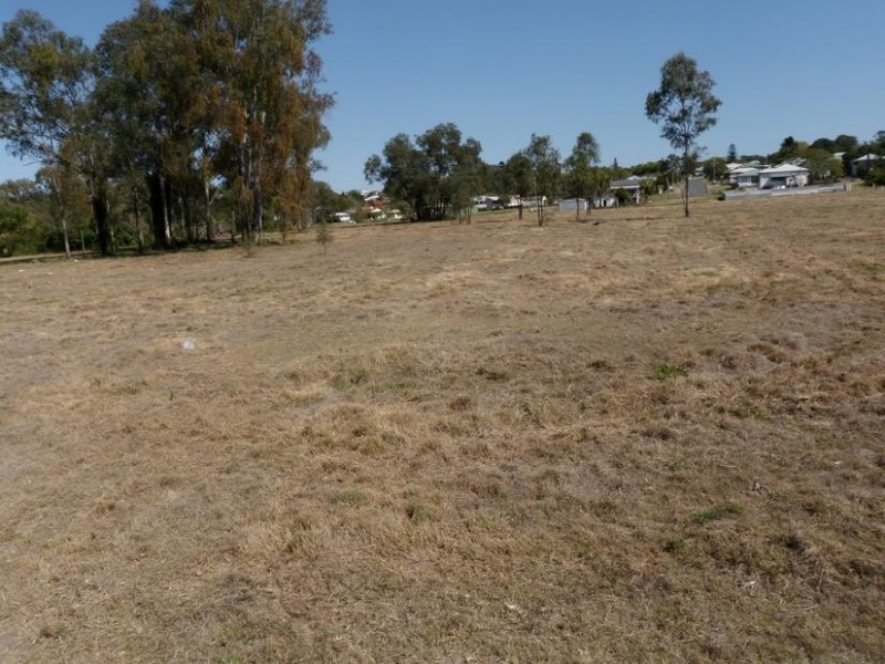 86 Stafford Street, Silkstone QLD 4304
