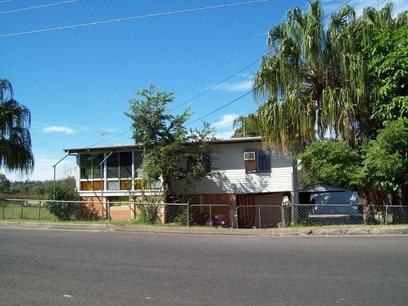 86 Stafford Street, Silkstone QLD 4304