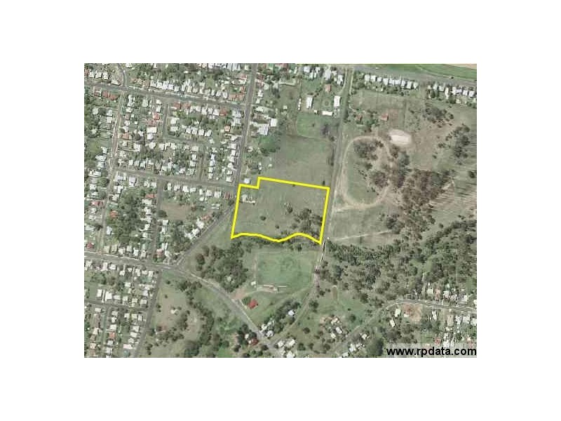 86 Stafford Street, Silkstone QLD 4304