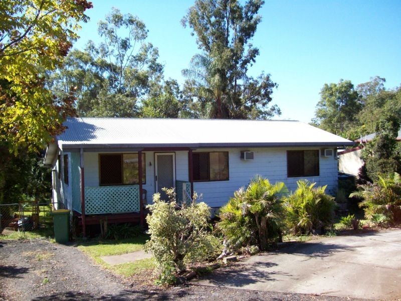8 Harper Street, Raceview QLD 4305