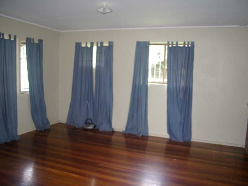 14 Brian Street, Riverview QLD 4303