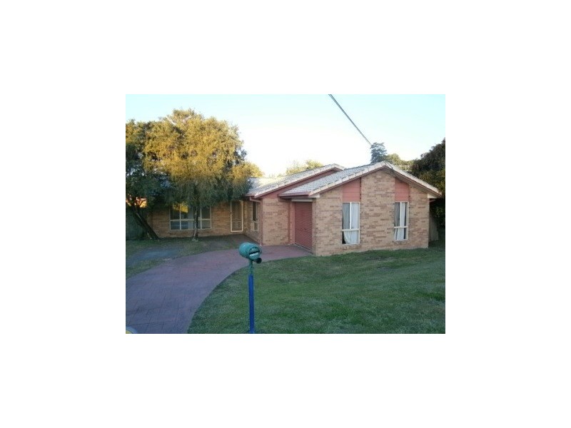 15 Jacaranda Drive, Yamanto QLD 4305