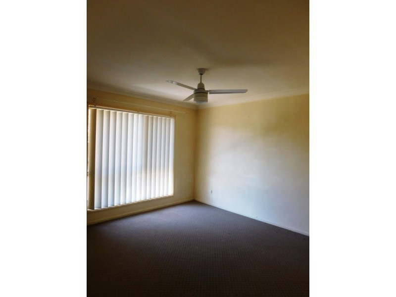 15 Jacaranda Drive, Yamanto QLD 4305