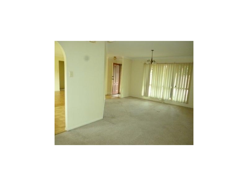 15 Jacaranda Drive, Yamanto QLD 4305