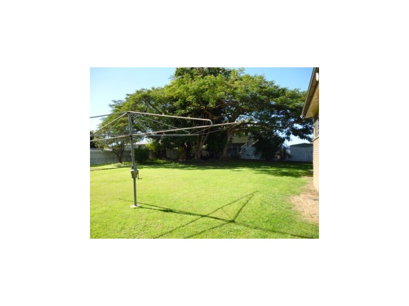 54 Blackstone Road, Newtown QLD 4305