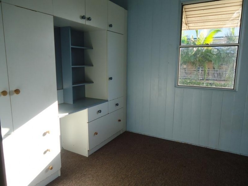 54 Blackstone Road, Newtown QLD 4305