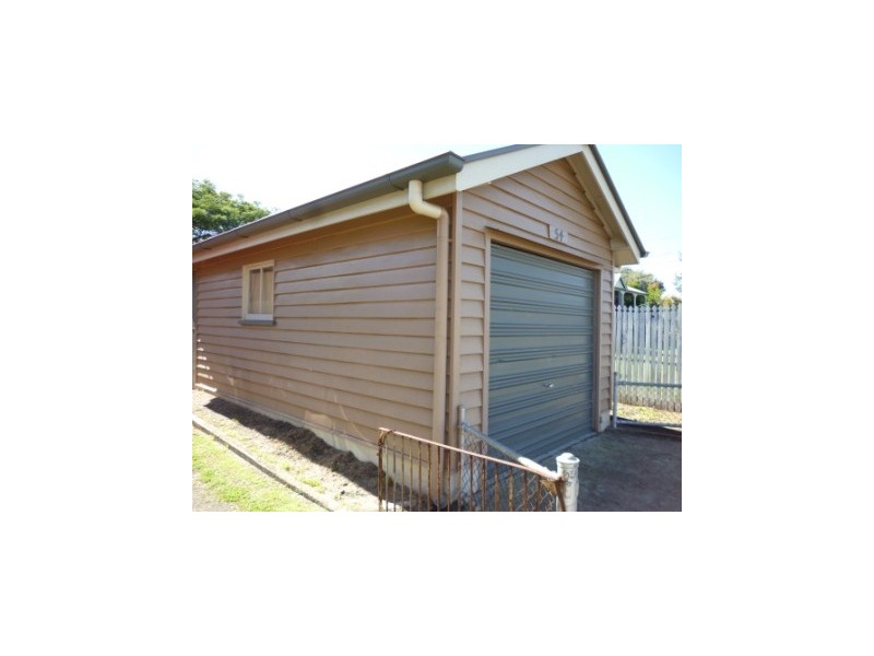 54 Blackstone Road, Newtown QLD 4305