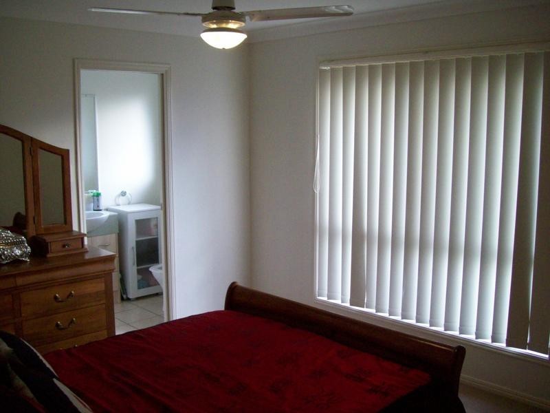 101 Anna Drive, Raceview QLD 4305