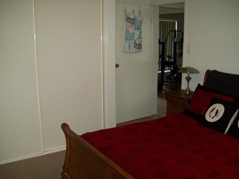 101 Anna Drive, Raceview QLD 4305