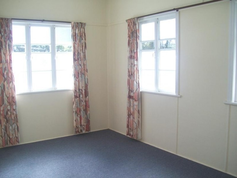 16 Harold Street, Bundamba QLD 4304