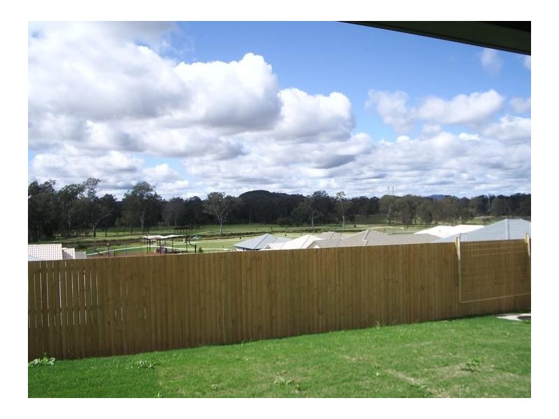 6 Dalray Drive, Raceview QLD 4305