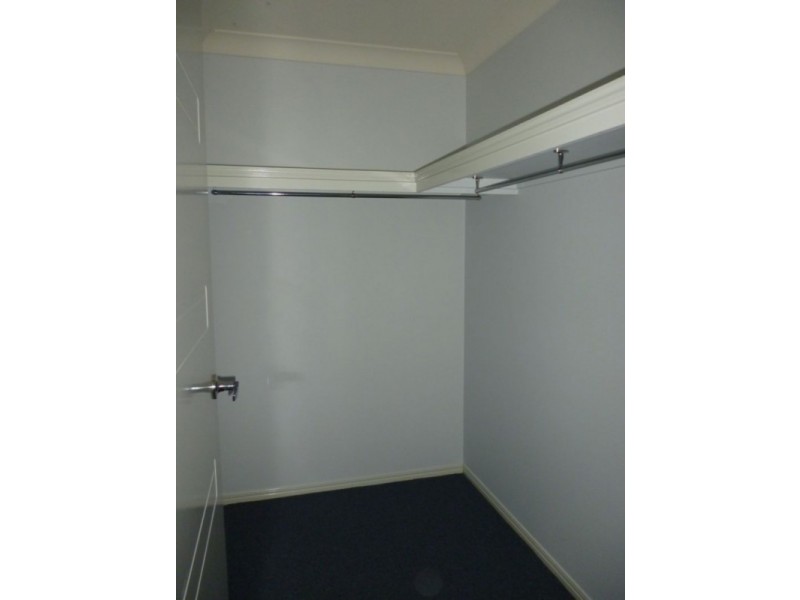 98 Westminster Crescent, Raceview QLD 4305