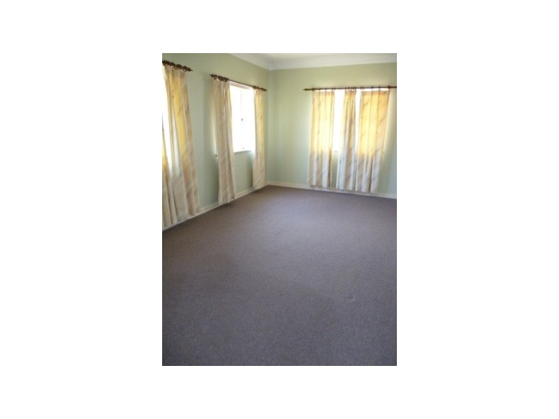 63 Thorn Street, Ipswich QLD 4305