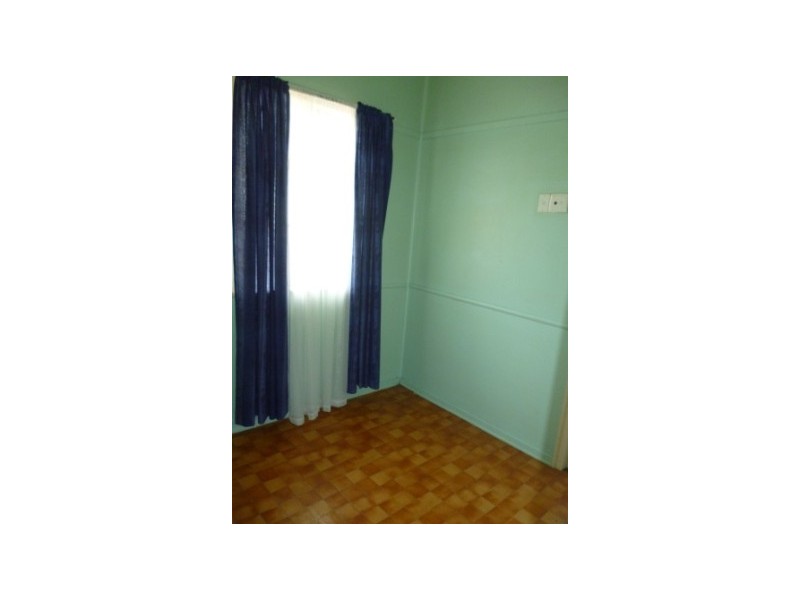 63 Thorn Street, Ipswich QLD 4305