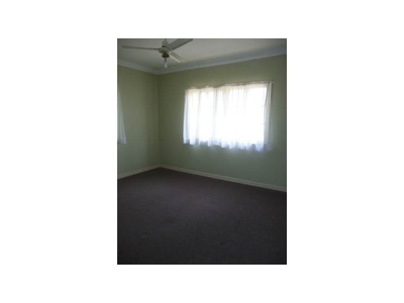 63 Thorn Street, Ipswich QLD 4305