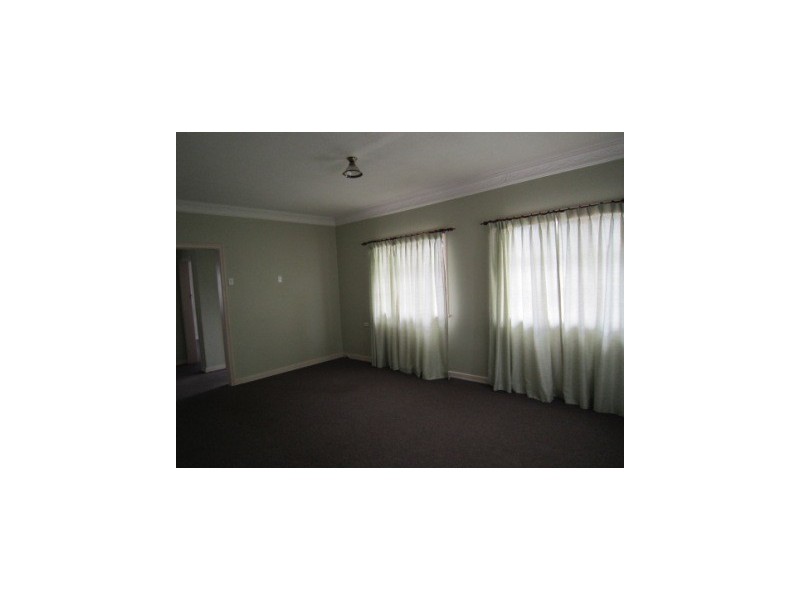63 Thorn Street, Ipswich QLD 4305