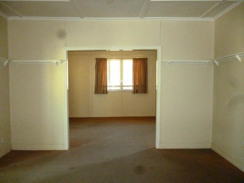 14 Bridson Avenue, East Ipswich QLD 4305