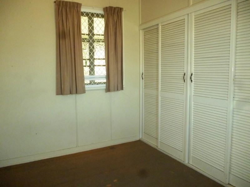 14 Bridson Avenue, East Ipswich QLD 4305