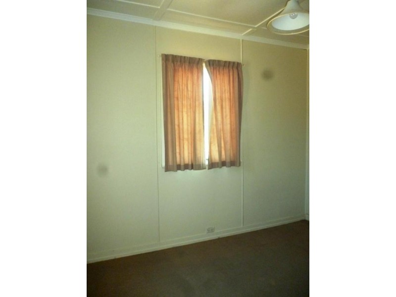 14 Bridson Avenue, East Ipswich QLD 4305