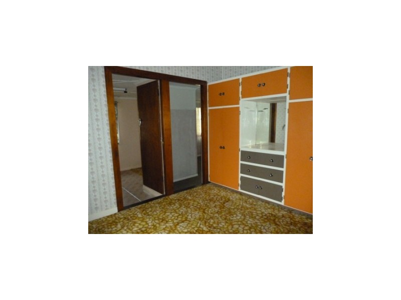 2 Railway Street, Booval QLD 4304