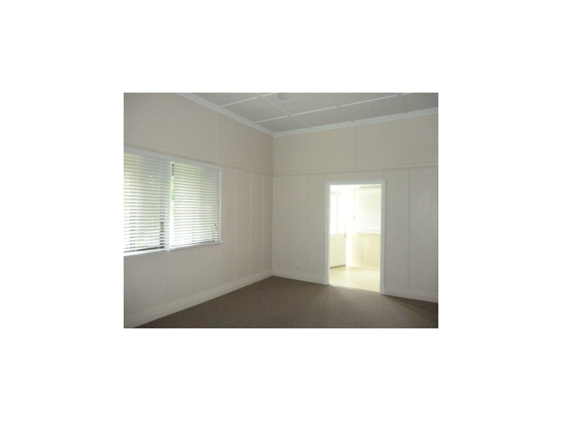 57 Brisbane Road, Bundamba QLD 4304