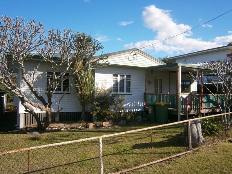 3 Ruskin Street, Eastern Heights QLD 4305