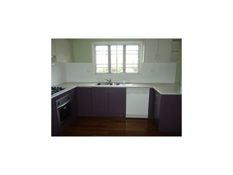 3 Ruskin Street, Eastern Heights QLD 4305