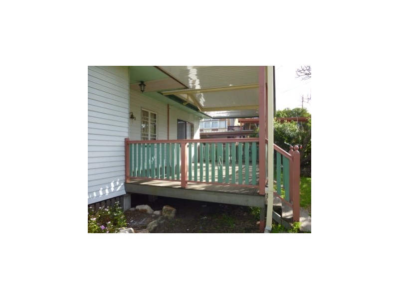 3 Ruskin Street, Eastern Heights QLD 4305