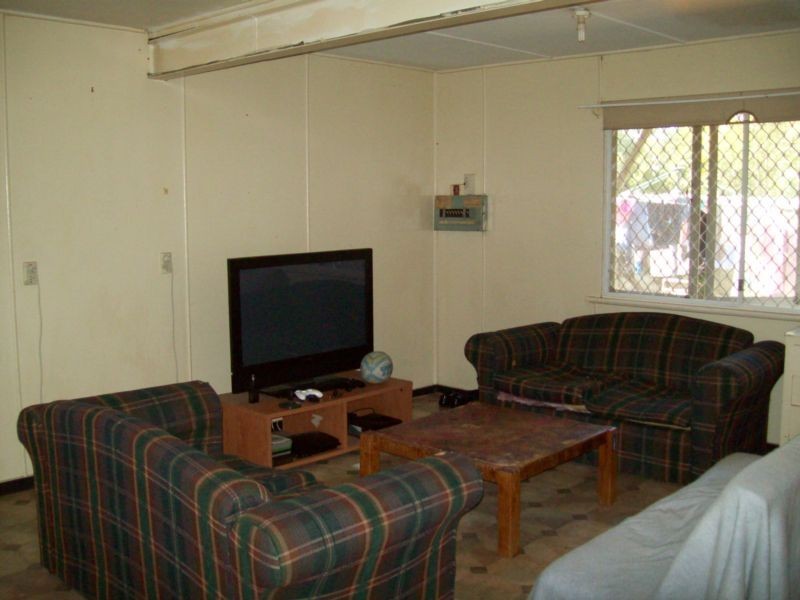 42 Lloyd George Street, Eastern Heights QLD 4305