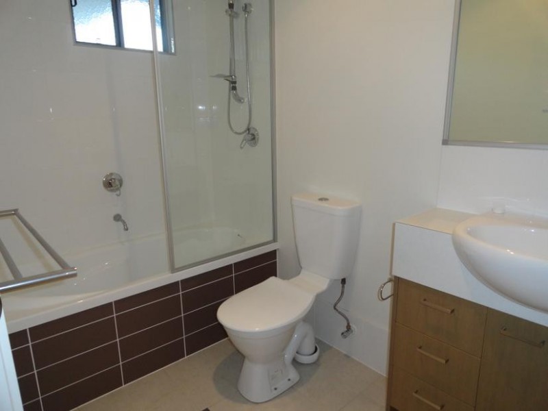 17/108A Cemetery Road, Raceview QLD 4305