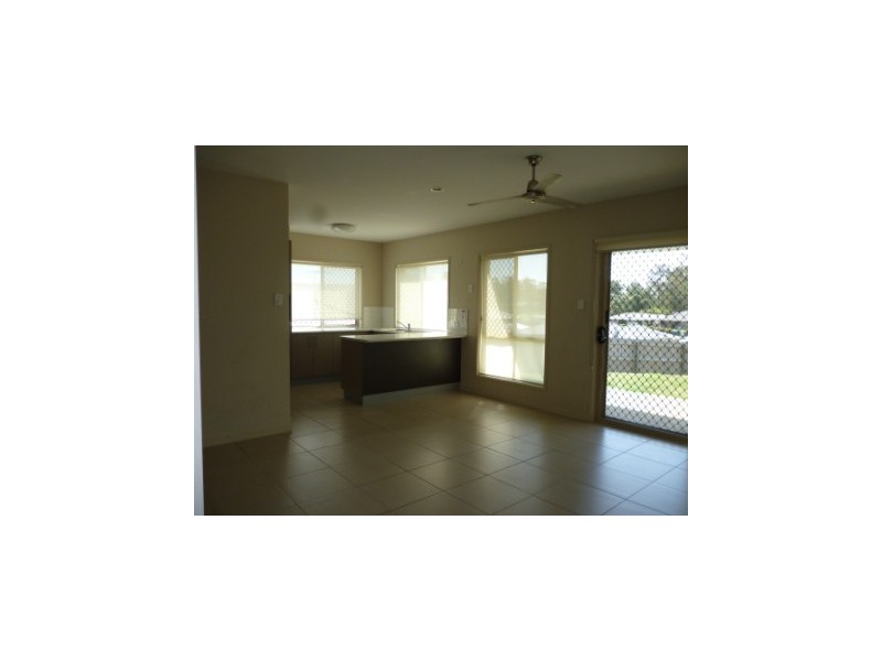 35 Eric Drive, Blackstone QLD 4304