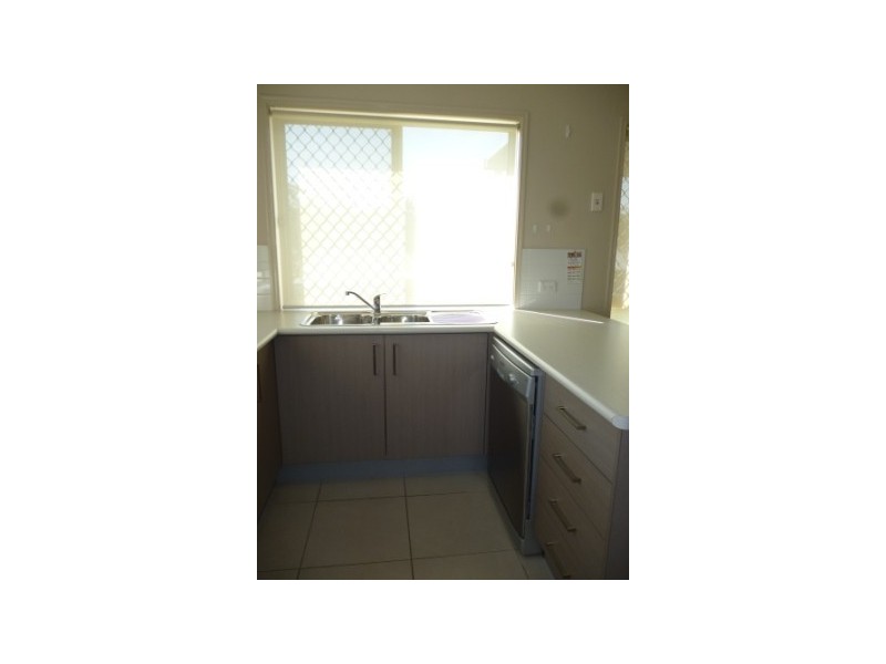 35 Eric Drive, Blackstone QLD 4304