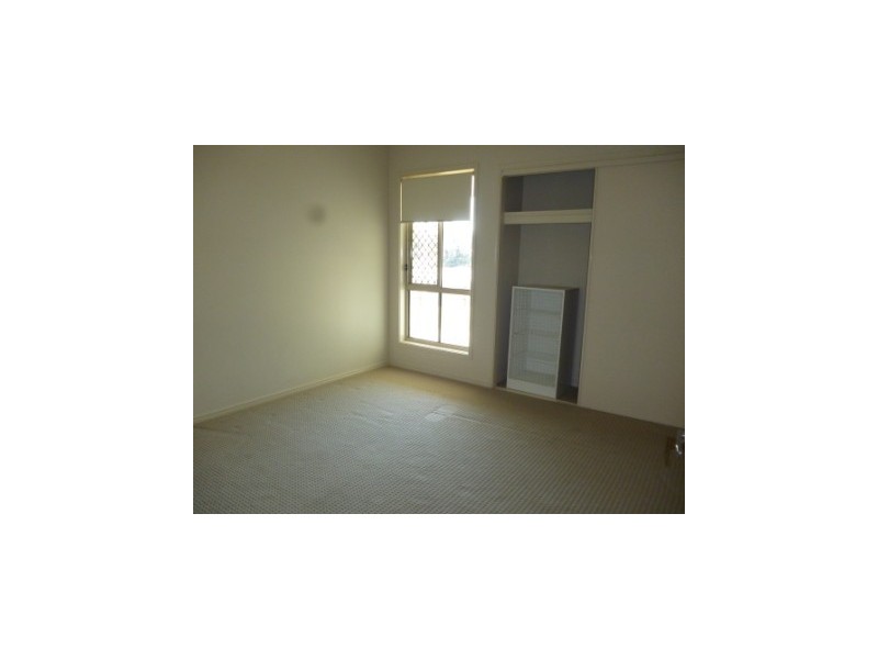 35 Eric Drive, Blackstone QLD 4304