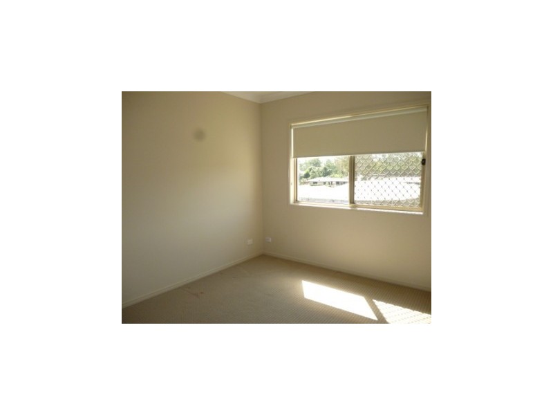 35 Eric Drive, Blackstone QLD 4304