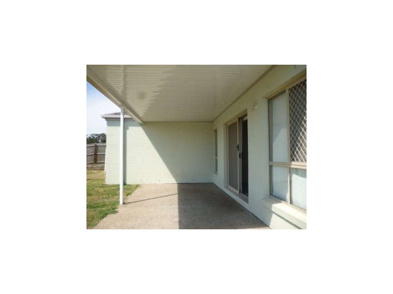 35 Eric Drive, Blackstone QLD 4304