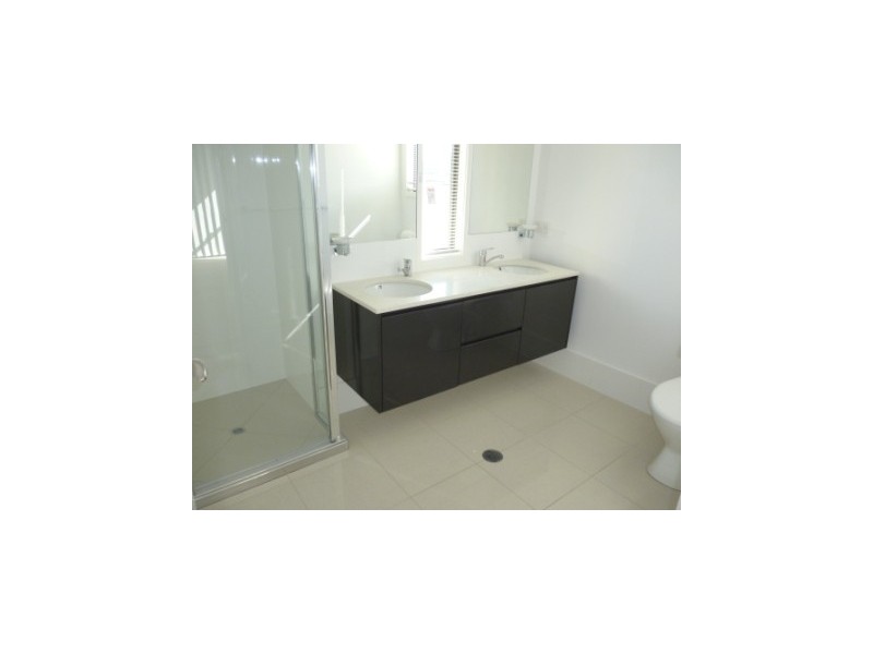 56 Kordan Boulevard, Raceview QLD 4305