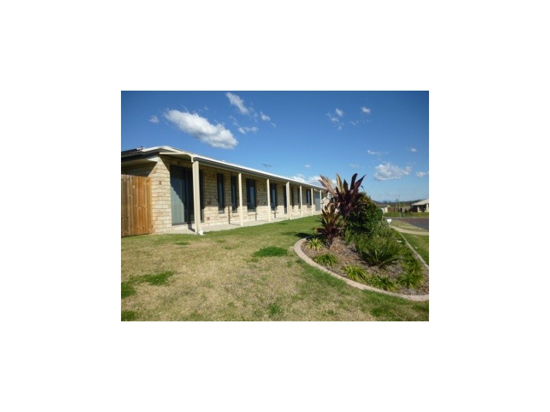 3 Iris Court, Yamanto QLD 4305