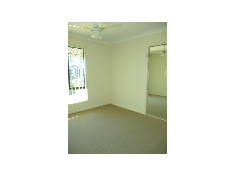 3 Iris Court, Yamanto QLD 4305