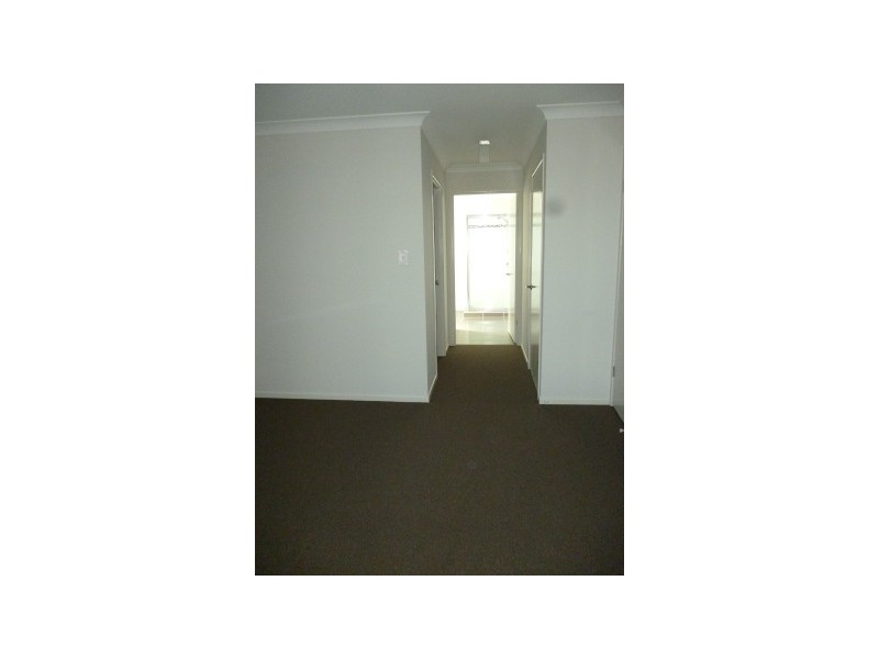10 Iris Court, Yamanto QLD 4305