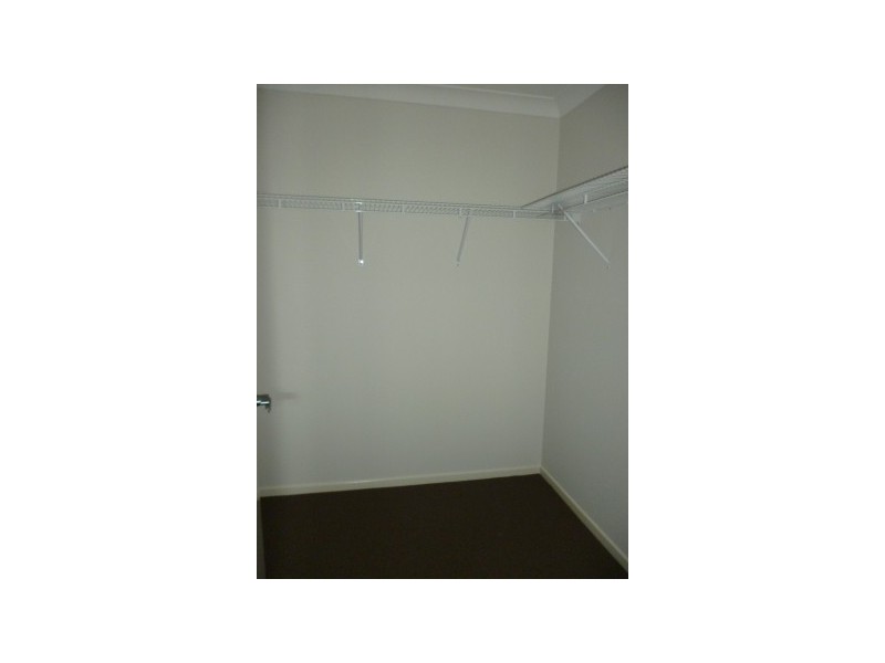 10 Iris Court, Yamanto QLD 4305